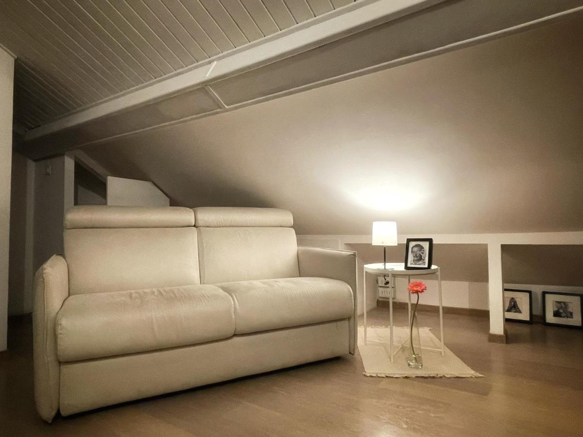 La Finestra Sull'Oasi Apartment Genoa Bagian luar foto