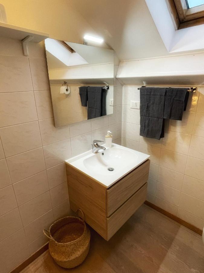 La Finestra Sull'Oasi Apartment Genoa Bagian luar foto